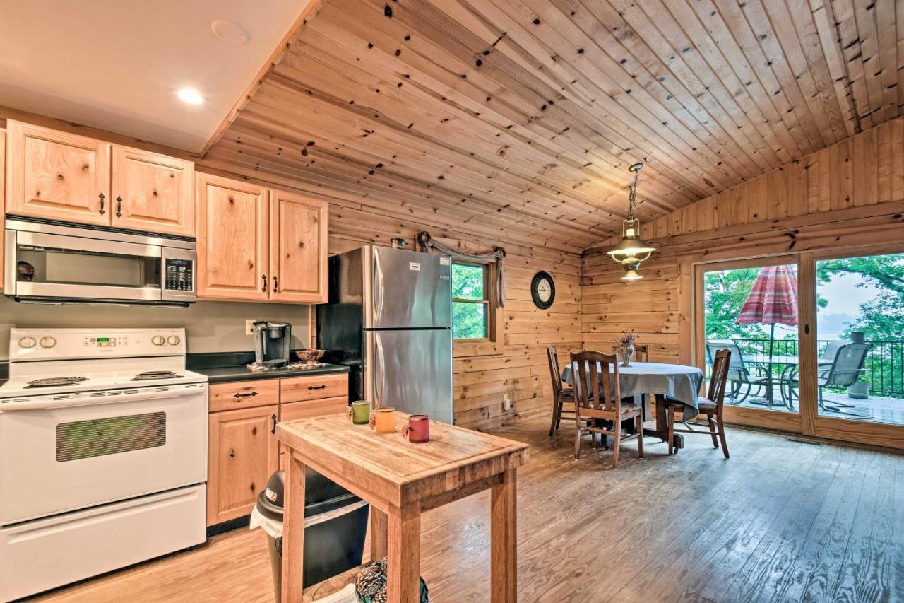 Cozy Amish Country Cabin On Shipshewana Lake! Exterior foto